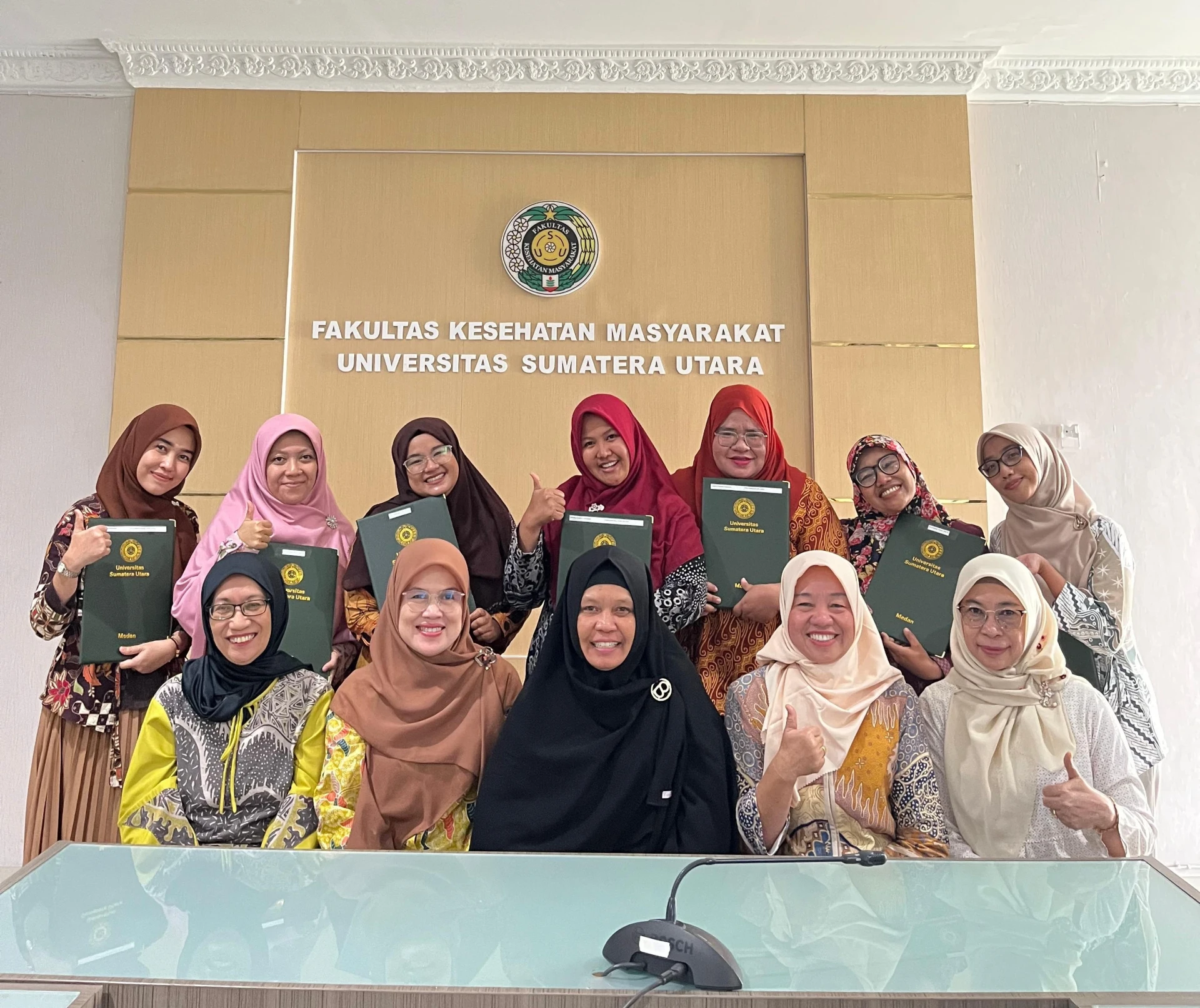 Submission of Civil Servant Decrees for New Lecturers of Faculty of Public Health USU
